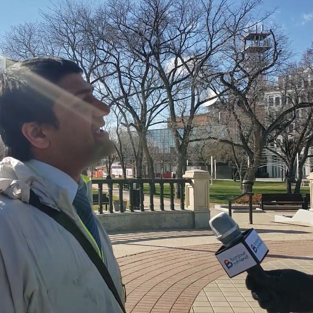 Van-regina-bonjour my friend