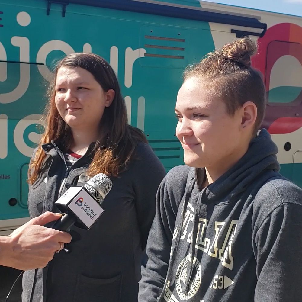 students02-CentralCollegiate-Regina-bonjourmyfriend