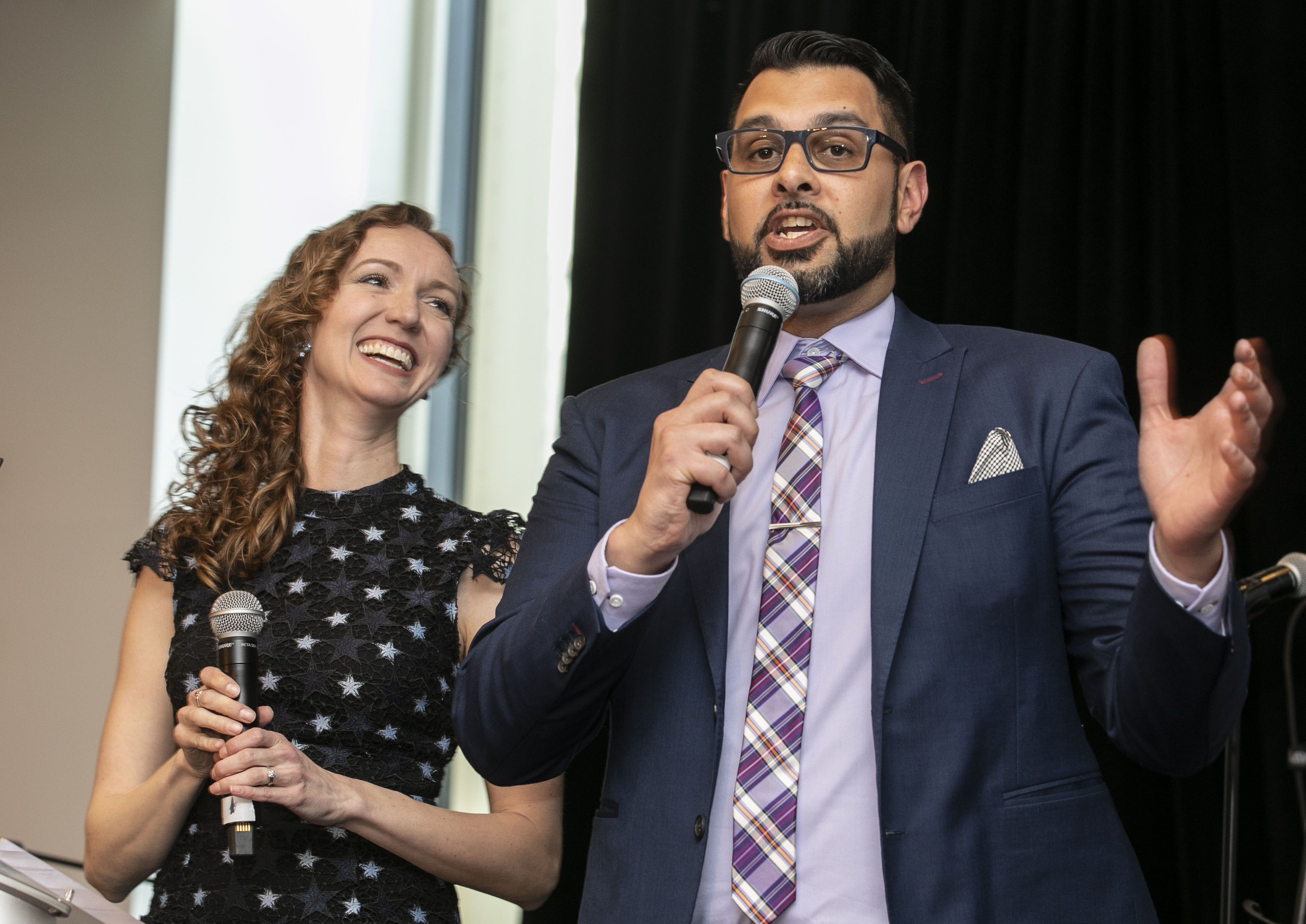 symposium-langues officielles - bonjour my friend